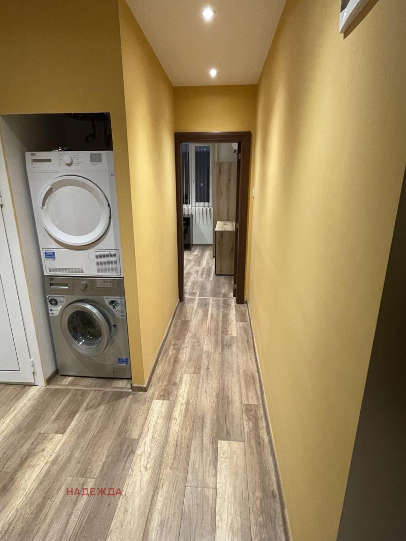 Продава  3-стаен град Плевен , Широк център , 79 кв.м | 41573682 - изображение [16]