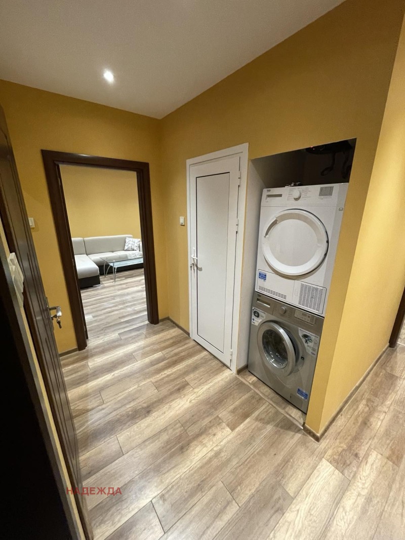 Продава  3-стаен град Плевен , Широк център , 79 кв.м | 41573682 - изображение [14]