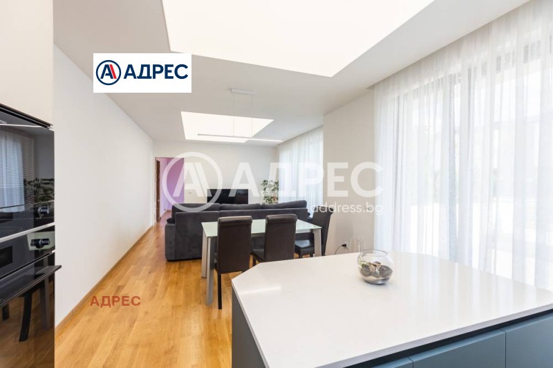 For Sale  3+ bedroom Varna , Briz , 224 sq.m | 36990663 - image [2]