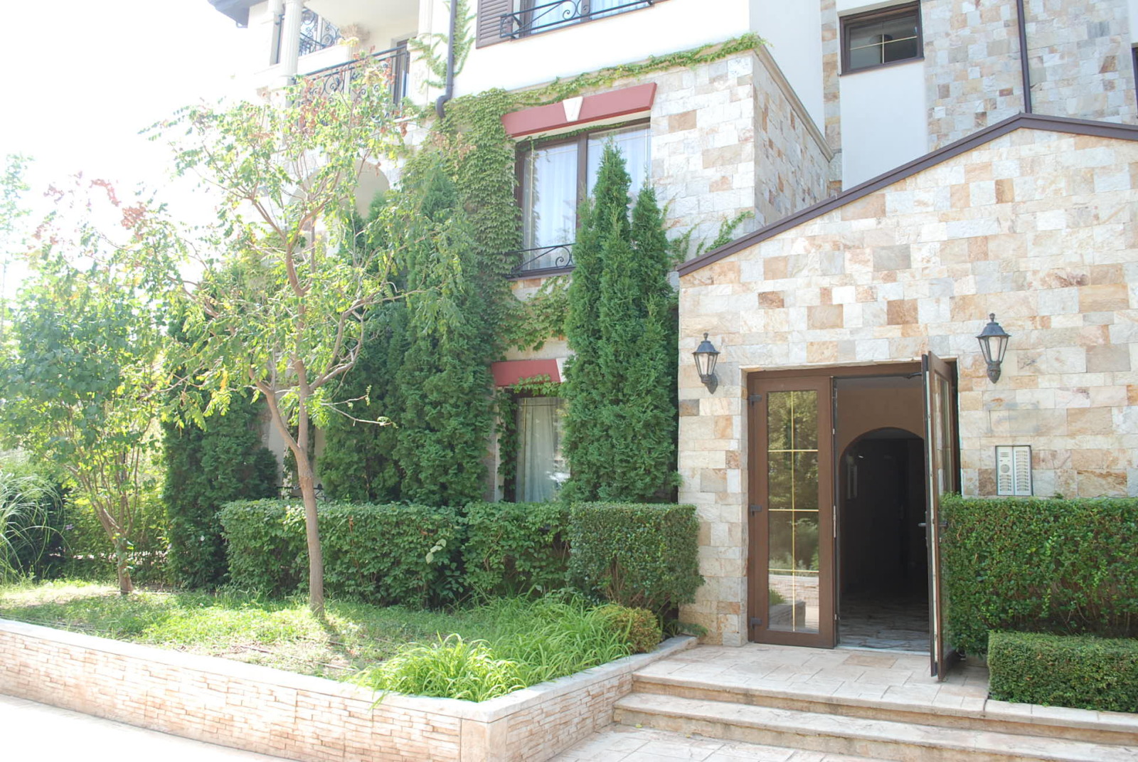 Продава МАГАЗИН, гр. Свети Влас, област Бургас, снимка 9 - Магазини - 55007860