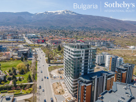 Продава  4-стаен, град София