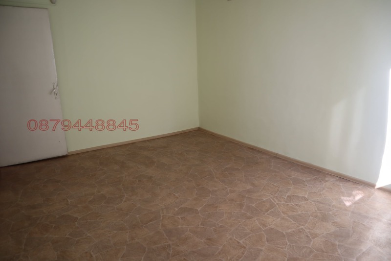 Продава  3-стаен град Хасково , Център , 74 кв.м | 26004293 - изображение [11]