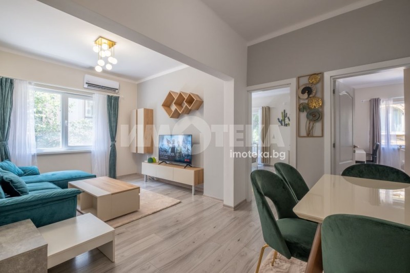 Продава 3-СТАЕН, град София, Център • 450000 € / 880123.50 лв. • 79845389 1