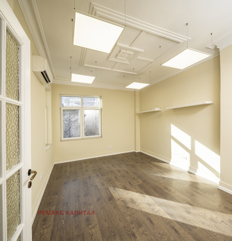 Продава 3-СТАЕН, гр. София, Център, снимка 6 - Апартаменти - 53329623