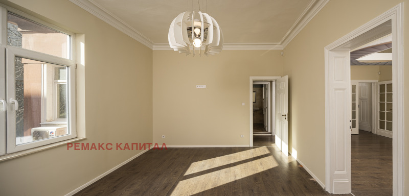 Продава 3-СТАЕН, гр. София, Център, снимка 10 - Апартаменти - 53329623