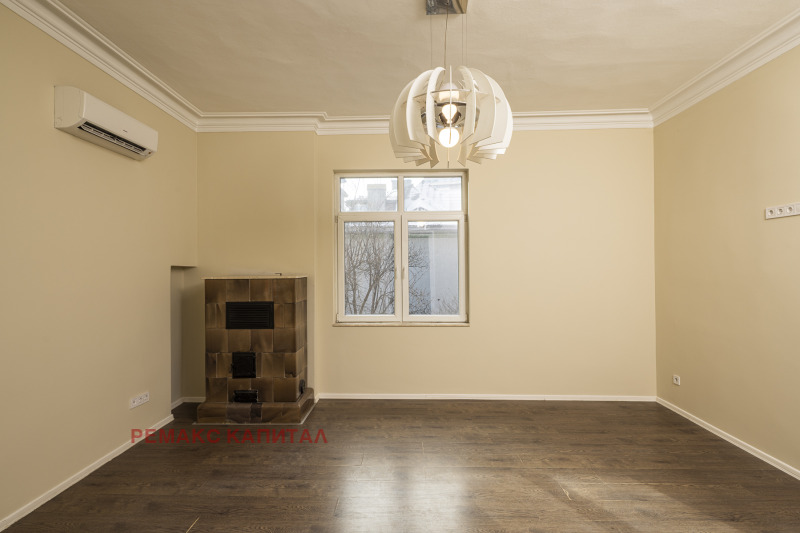 Продава 3-СТАЕН, гр. София, Център, снимка 13 - Апартаменти - 53329623