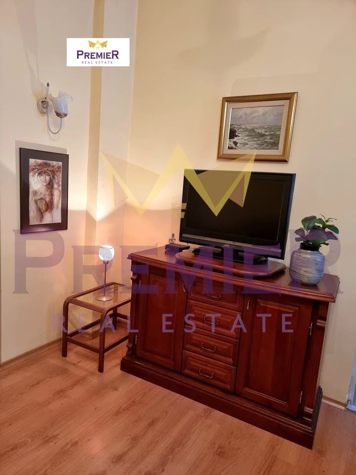 Продава КЪЩА, гр. Варна, Център, снимка 12 - Къщи - 52605433