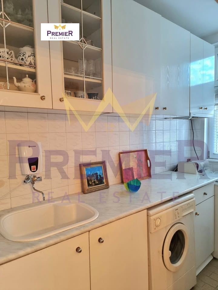 Продава КЪЩА, гр. Варна, Център, снимка 6 - Къщи - 52605433