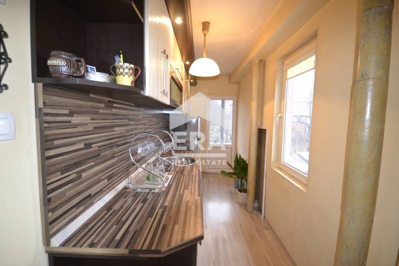 Продава КЪЩА, гр. Хасково, Тракийски, снимка 6 - Къщи - 53288821