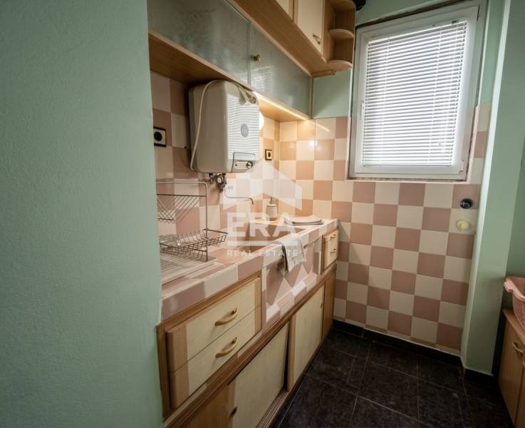 Продава КЪЩА, гр. Хасково, Тракийски, снимка 10 - Къщи - 53704080