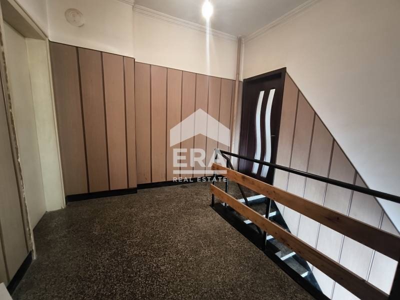 Продава КЪЩА, гр. Хасково, Тракийски, снимка 14 - Къщи - 53704080