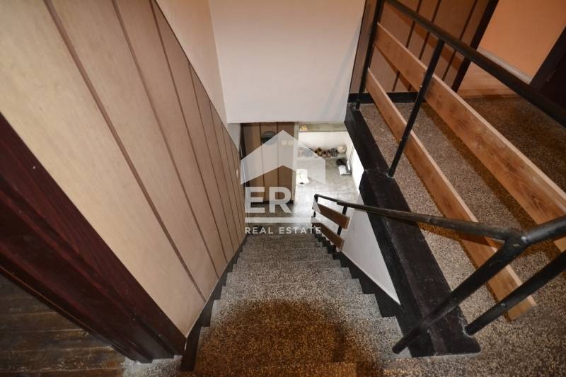 Продава КЪЩА, гр. Хасково, Тракийски, снимка 13 - Къщи - 53288821