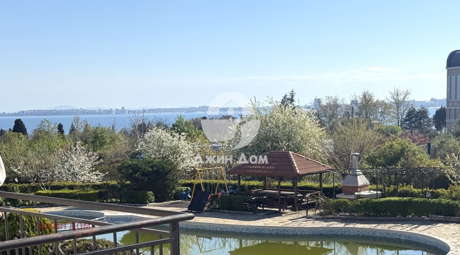 Продава 2-СТАЕН, гр. Свети Влас, област Бургас