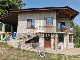 Hus Sopitsa, region Pernik