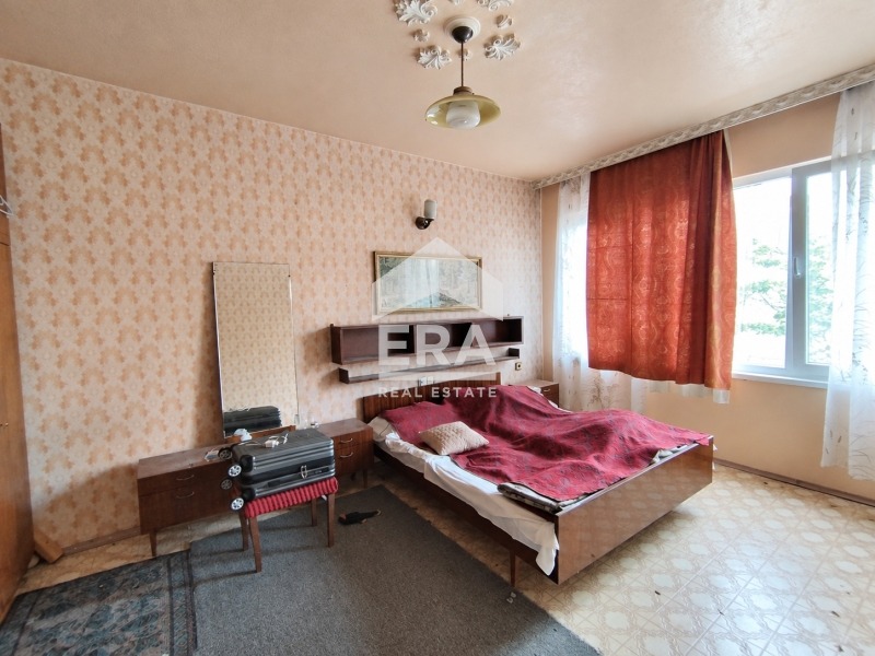 Продава 2-СТАЕН, гр. Хасково, Център, снимка 2 - Апартаменти - 56111375