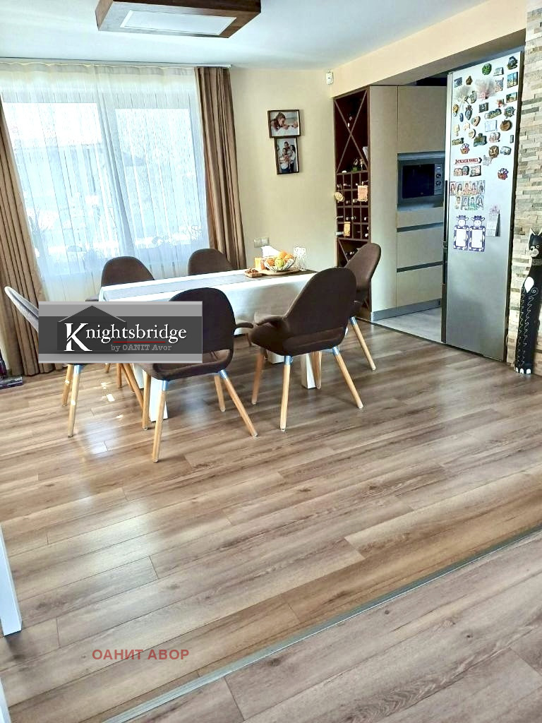 Na prodej  Dům Sofia , Pančarevo , 260 m2 | 58220401