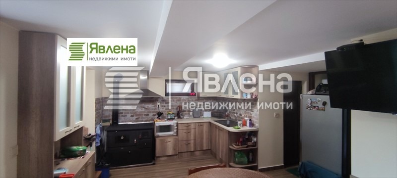 Продава КЪЩА, с. Голям извор, област Ловеч, снимка 6 - Къщи - 53013129