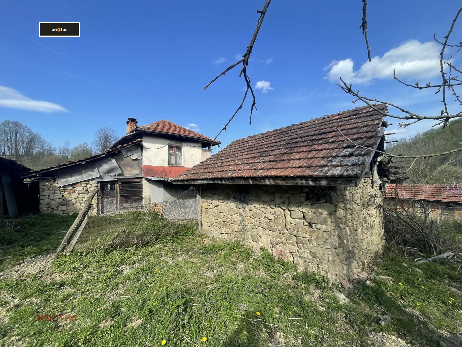 Продава КЪЩА, гр. Априлци, област Ловеч, снимка 13 - Къщи - 54267352