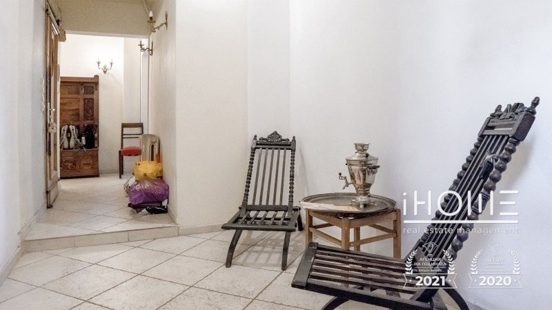 Продава МНОГОСТАЕН, гр. София, Център, снимка 9 - Апартаменти - 53494720