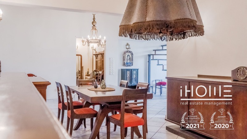 Продава МНОГОСТАЕН, гр. София, Център, снимка 2 - Апартаменти - 53494720