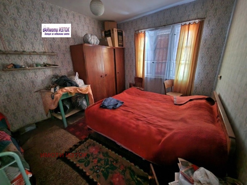 Продава КЪЩА, с. Долни Раковец, област Перник, снимка 8 - Къщи - 42577559