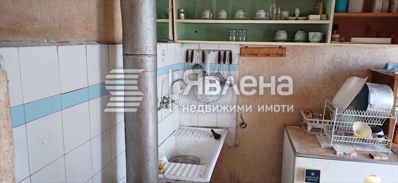 Продава КЪЩА, с. Гинци, област София област, снимка 4 - Къщи - 47670982