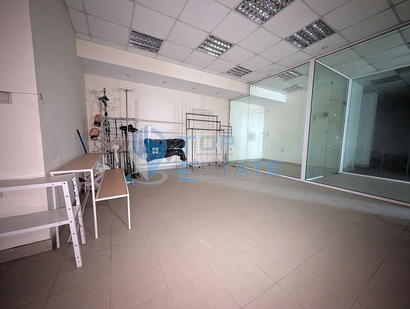 На продаж  Магазин Велико Търново , Център , 38 кв.м | 76119538 - зображення [2]