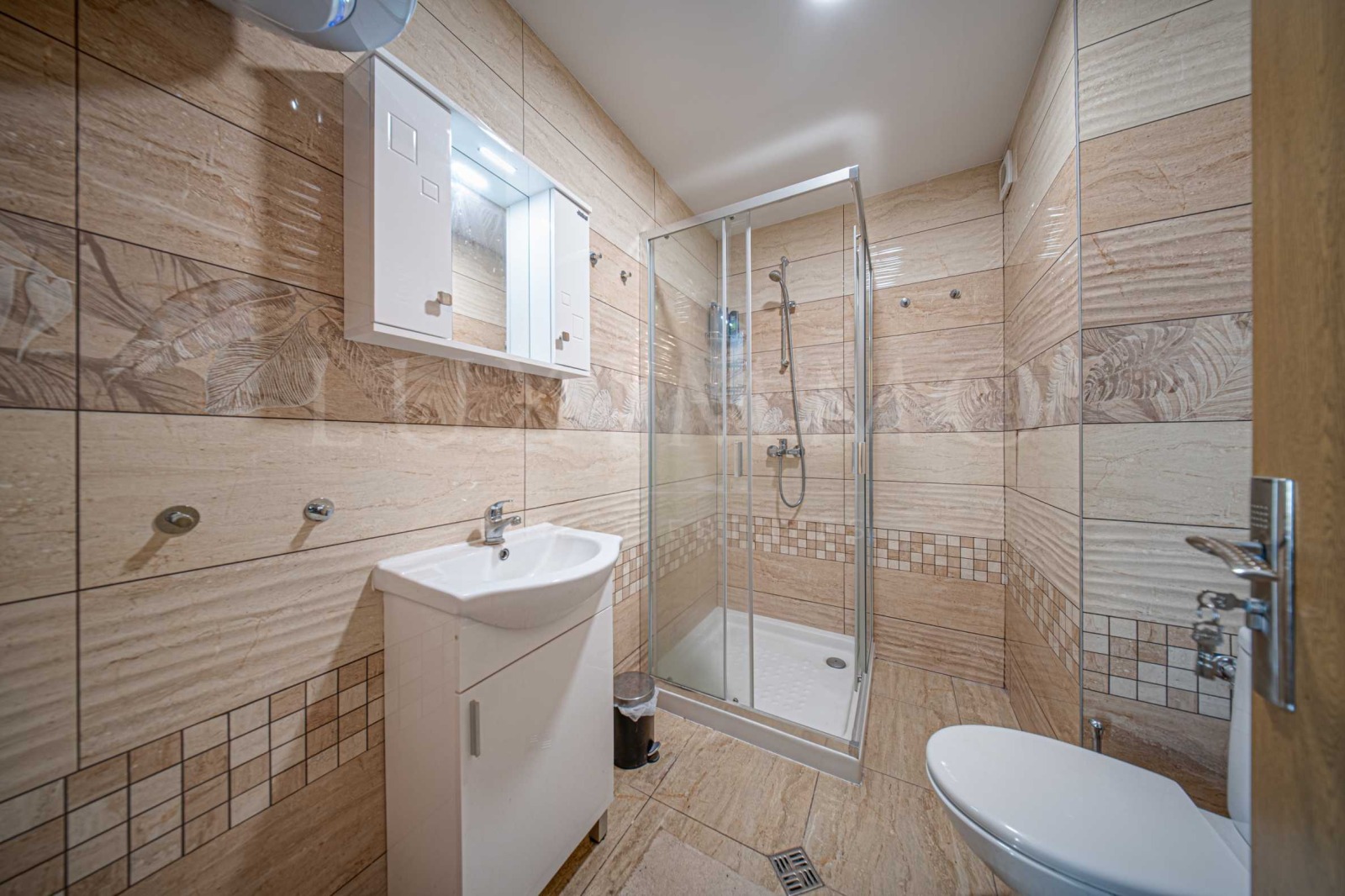 Продава 3-СТАЕН, гр. София, Хаджи Димитър, снимка 11 - Апартаменти - 54463588