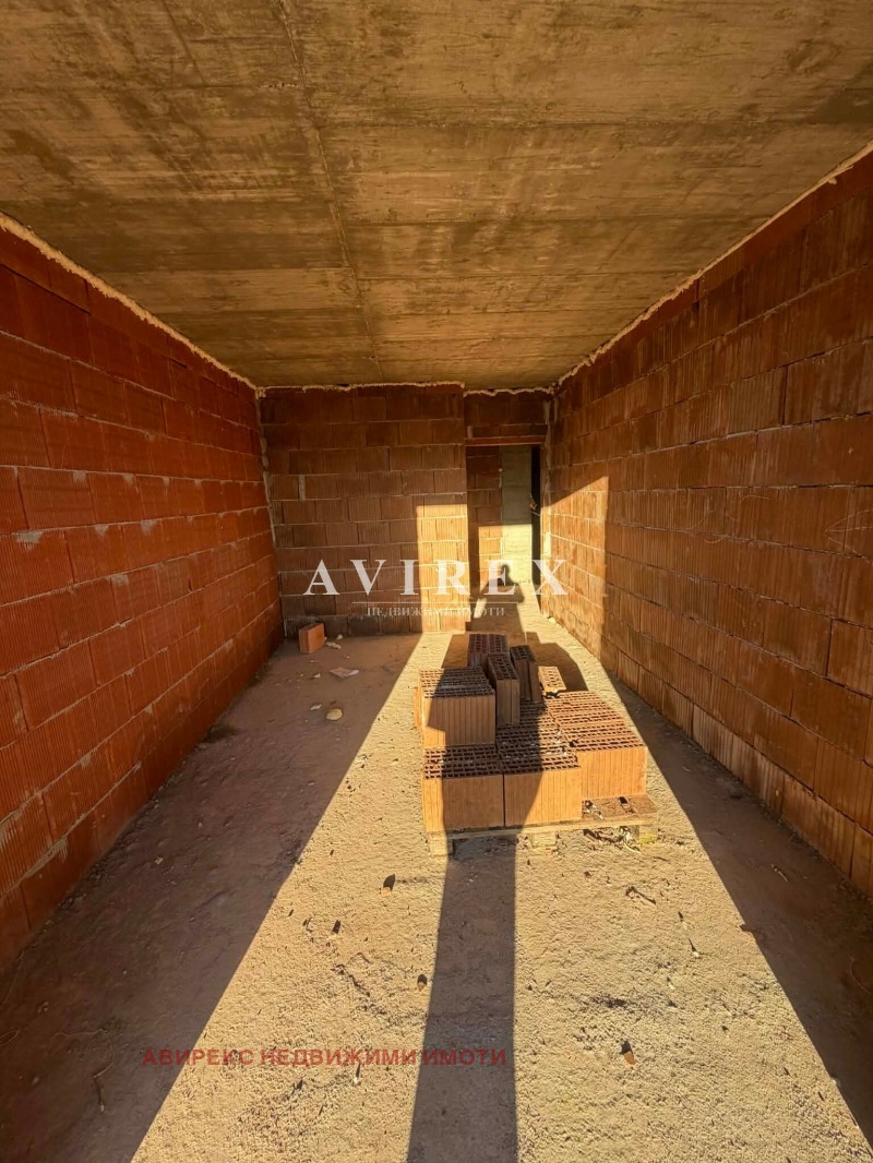 Продава 2-СТАЕН, гр. Пловдив, Остромила, снимка 2 - Апартаменти - 53174749