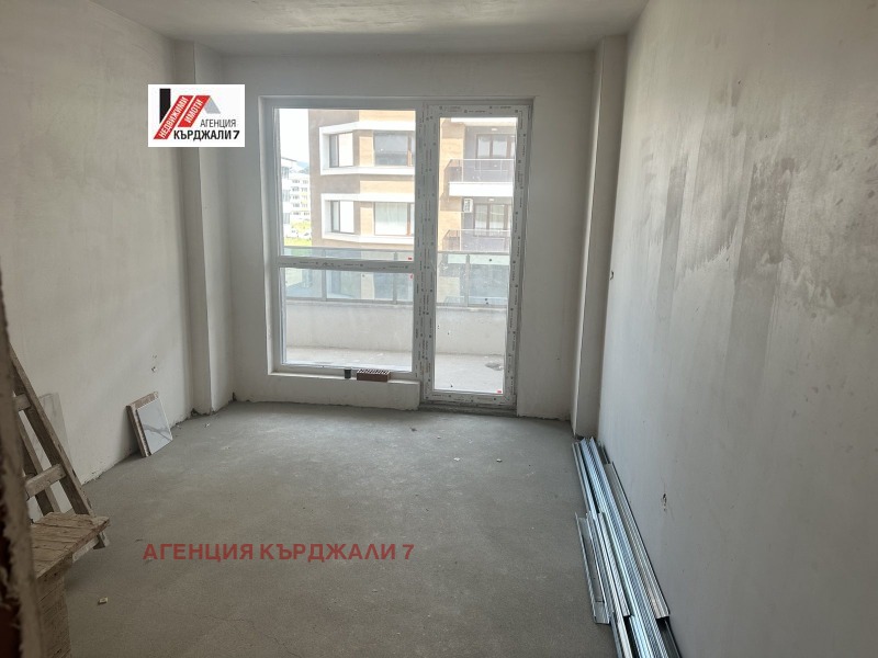 На продаж  2 спальні Кърджали , Възрожденци , 108 кв.м | 88162524 - зображення [6]