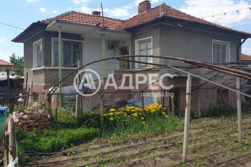 Продава КЪЩА, с. Куртово Конаре, област Пловдив