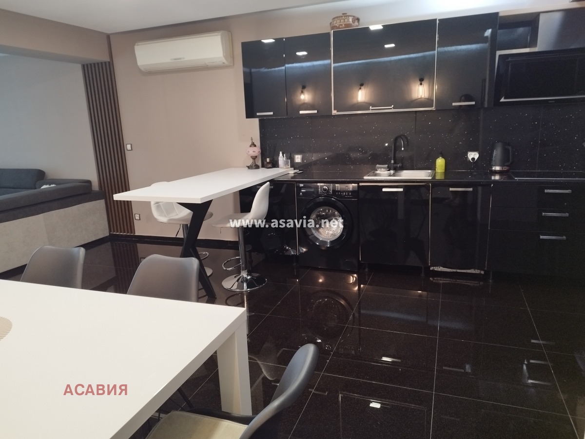 Продава 3-СТАЕН, гр. Бургас, Център, снимка 2 - Апартаменти - 54263145