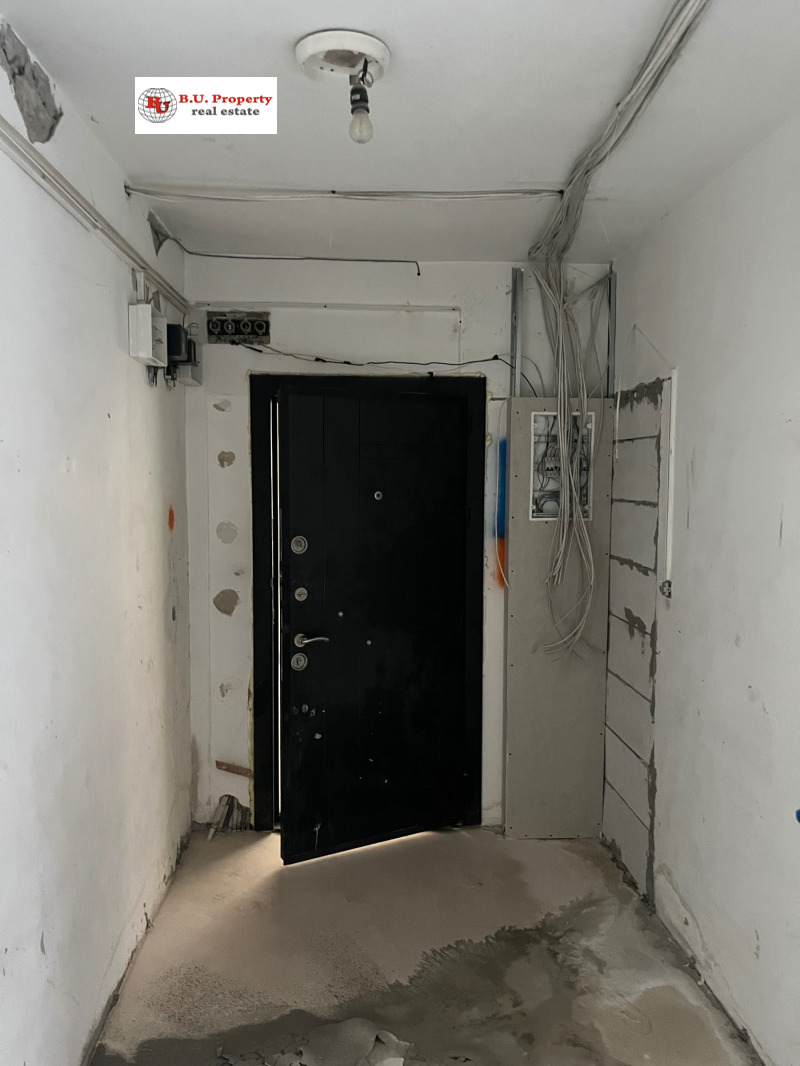 Продава  4-стаен град Перник , Изток , 94 кв.м | 67849108 - изображение [7]