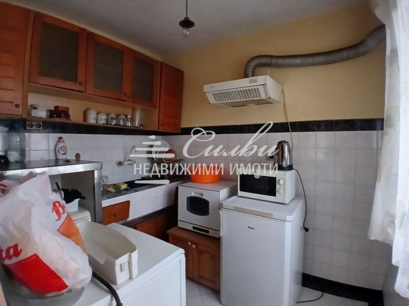 Продава  Етаж от къща град Шумен , Болницата , 76 кв.м | 55474152