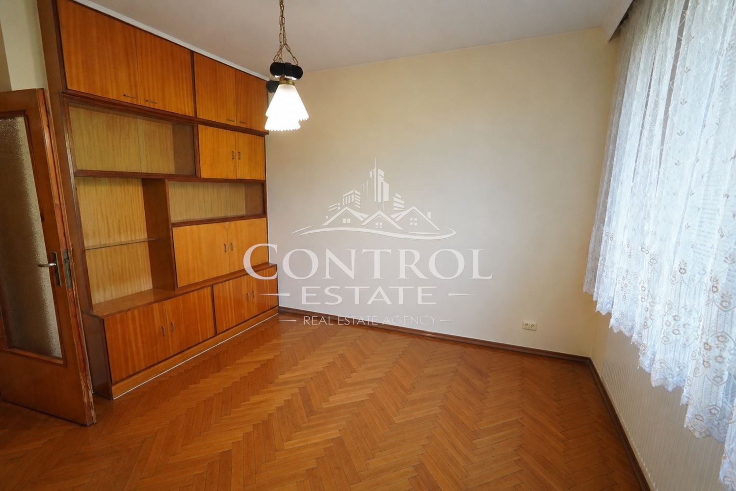 Продава 4-СТАЕН, гр. Велико Търново, Бузлуджа, снимка 6 - Апартаменти - 55561540