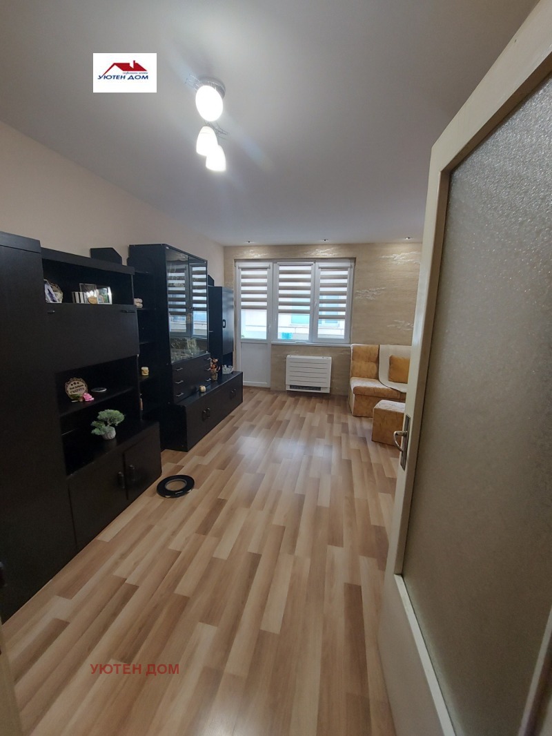 Продава ЕТАЖ ОТ КЪЩА в град Шумен, Център - 110 кв.м / 210 000 € » 410 724.30 лв., УЮТЕН ДОМ