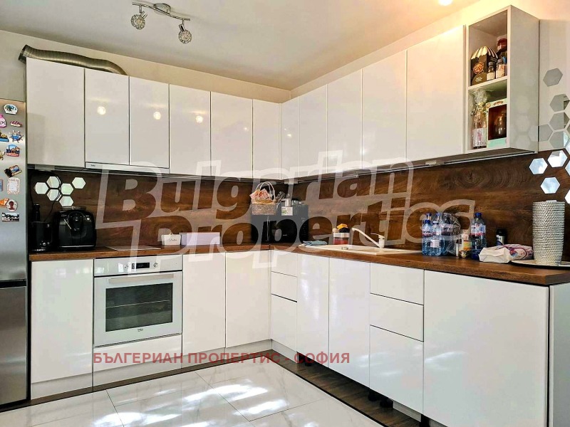 Till salu  Hus Sofia , Bojana , 240 kvm | 56748144 - bild [2]