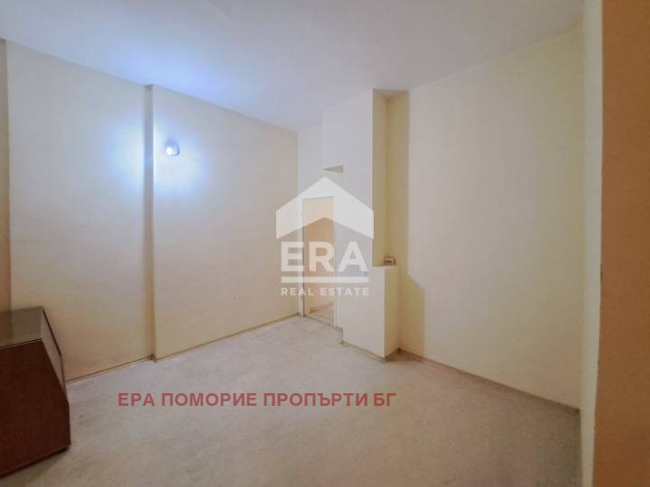 Продава МАГАЗИН, гр. Поморие, област Бургас, снимка 4 - Магазини - 50515803