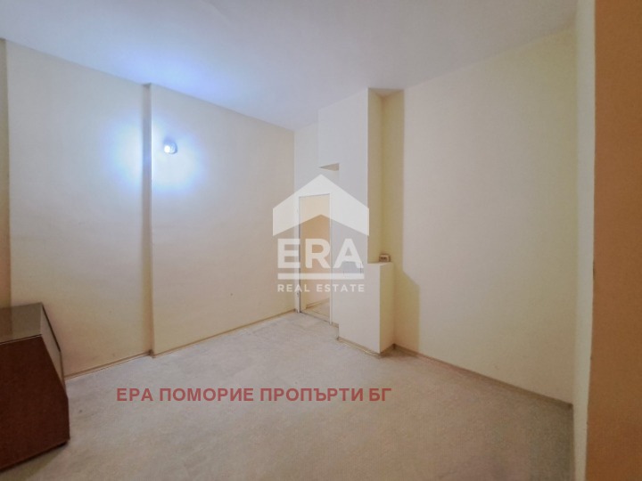 Продава МАГАЗИН, гр. Поморие, област Бургас, снимка 4 - Магазини - 55116166