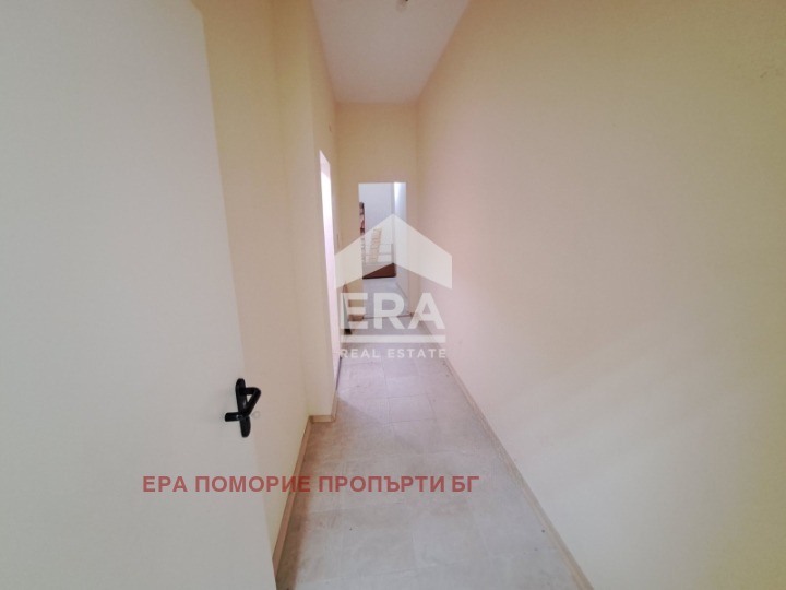 Продава МАГАЗИН, гр. Поморие, област Бургас, снимка 3 - Магазини - 55116166
