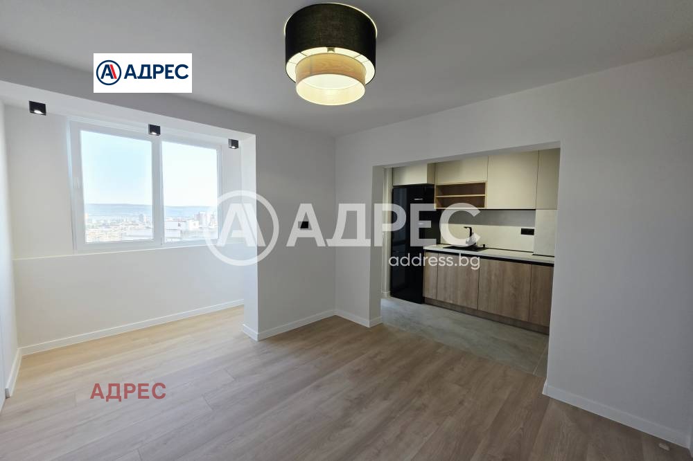 Продава 3-СТАЕН, гр. Варна, Левски 1