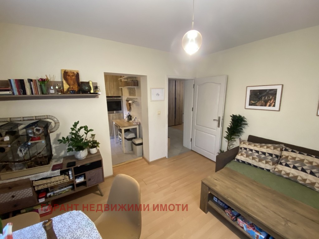 Продава ЕТАЖ ОТ КЪЩА, гр. Габрово, Център, снимка 5 - Етаж от къща - 55611720