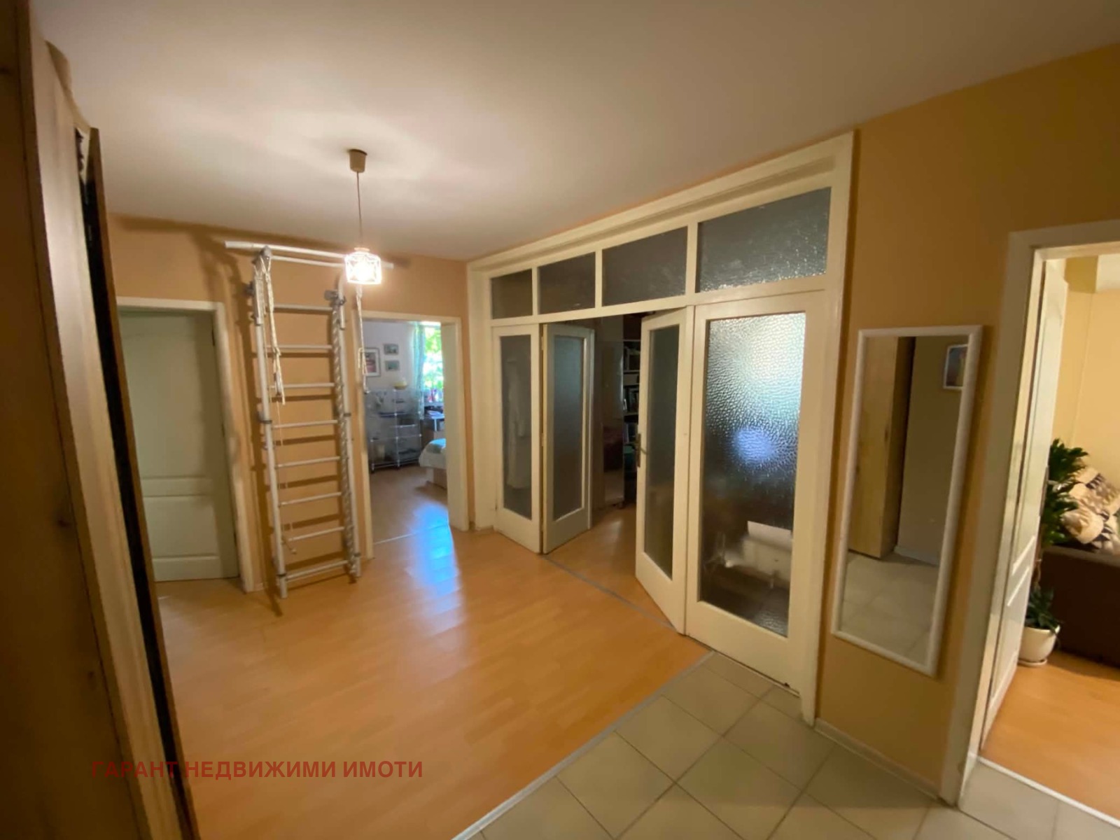 Продава ЕТАЖ ОТ КЪЩА, гр. Габрово, Център, снимка 3 - Етаж от къща - 55611720