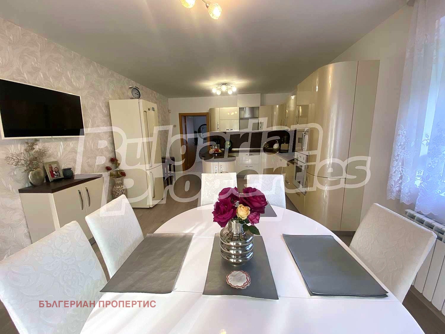 Продава КЪЩА, с. Соколово, област Добрич, снимка 2 - Къщи - 47876363