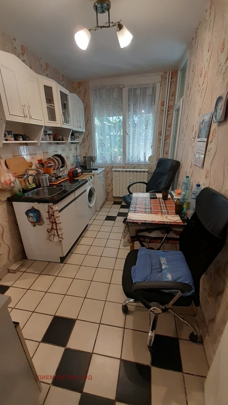 Til salg  2 soveværelser Sofia , Slatina , 75 kvm | 81981708 - billede [4]