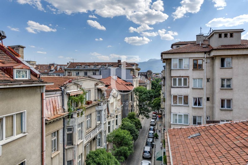 Продаја  3 спаваће собе Софија , Центар , 120 м2 | 17561135