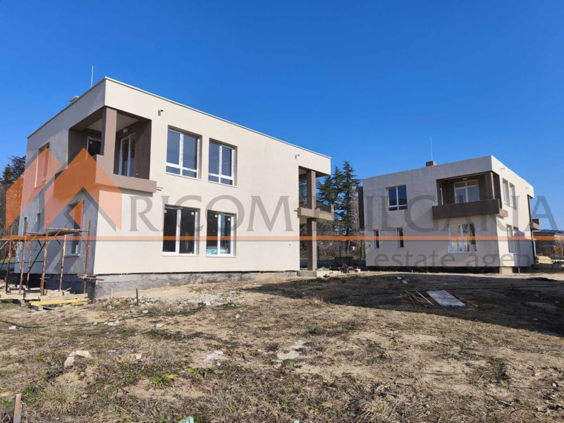 Продава  Къща град Варна , м-т Боровец - юг , 200 кв.м | 12592079