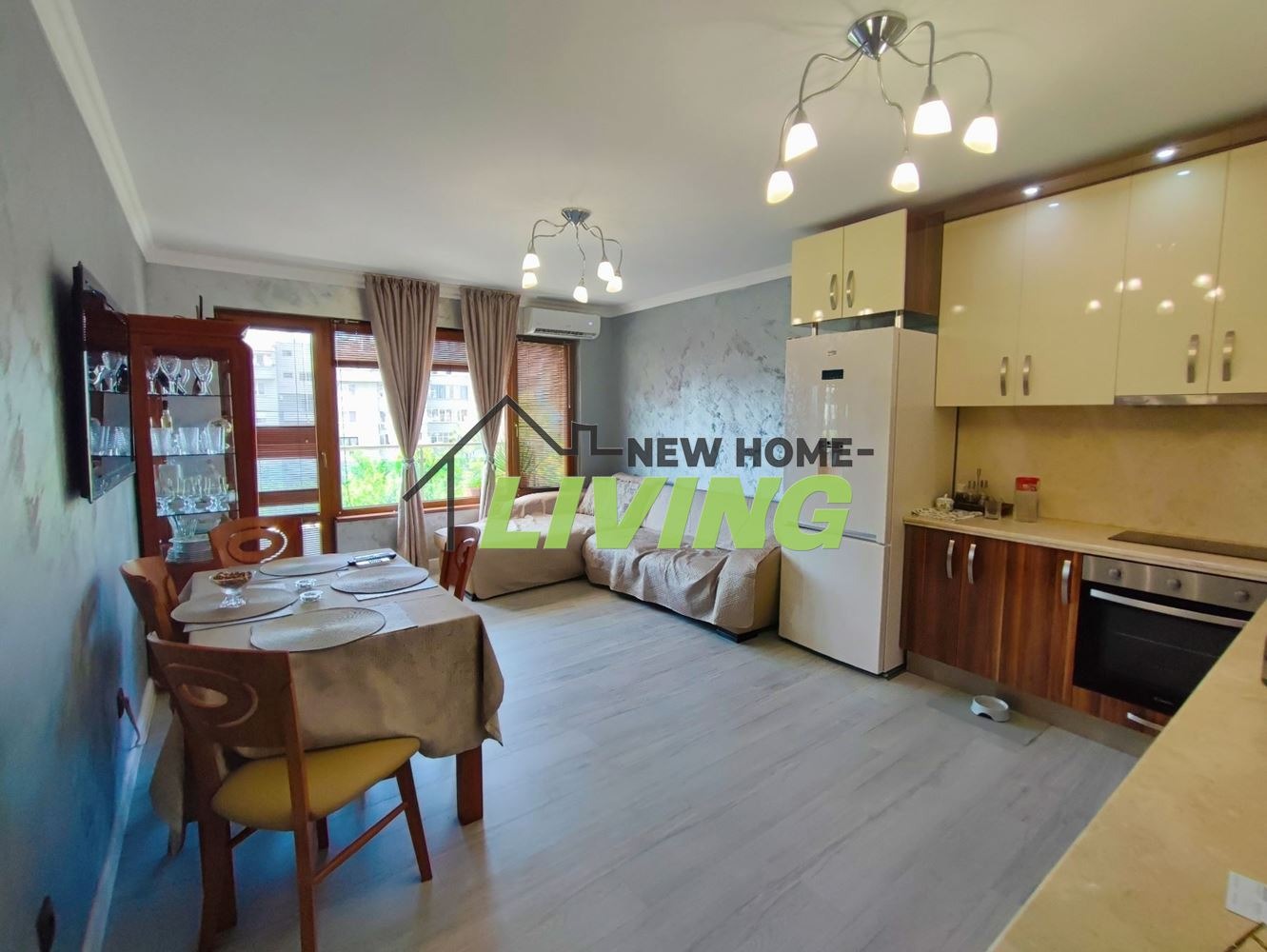 Продава 3-СТАЕН, гр. Пловдив, Кючук Париж, снимка 2 - Апартаменти - 47038498