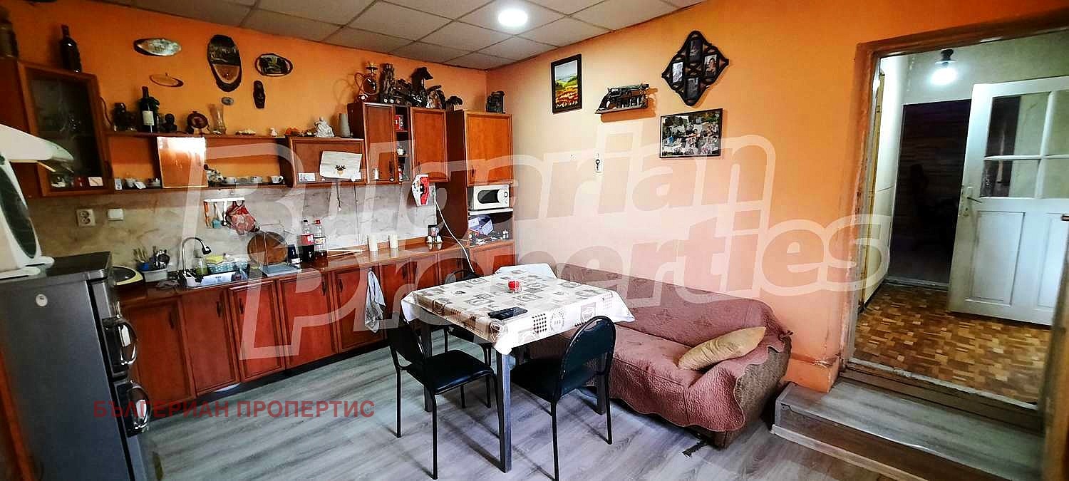 Продава КЪЩА, с. Захари Стояново, област Добрич, снимка 2 - Къщи - 48980714