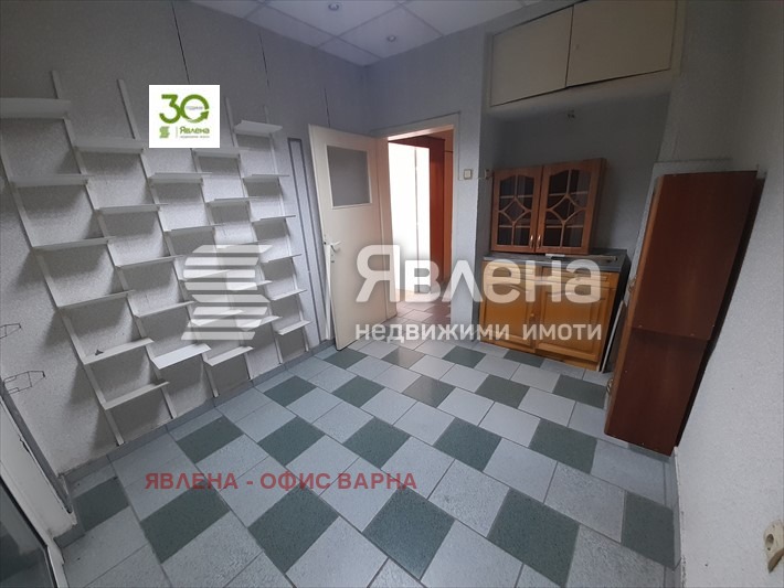 Продава 3-СТАЕН, гр. Варна, Колхозен пазар, снимка 3 - Aпартаменти - 47599313